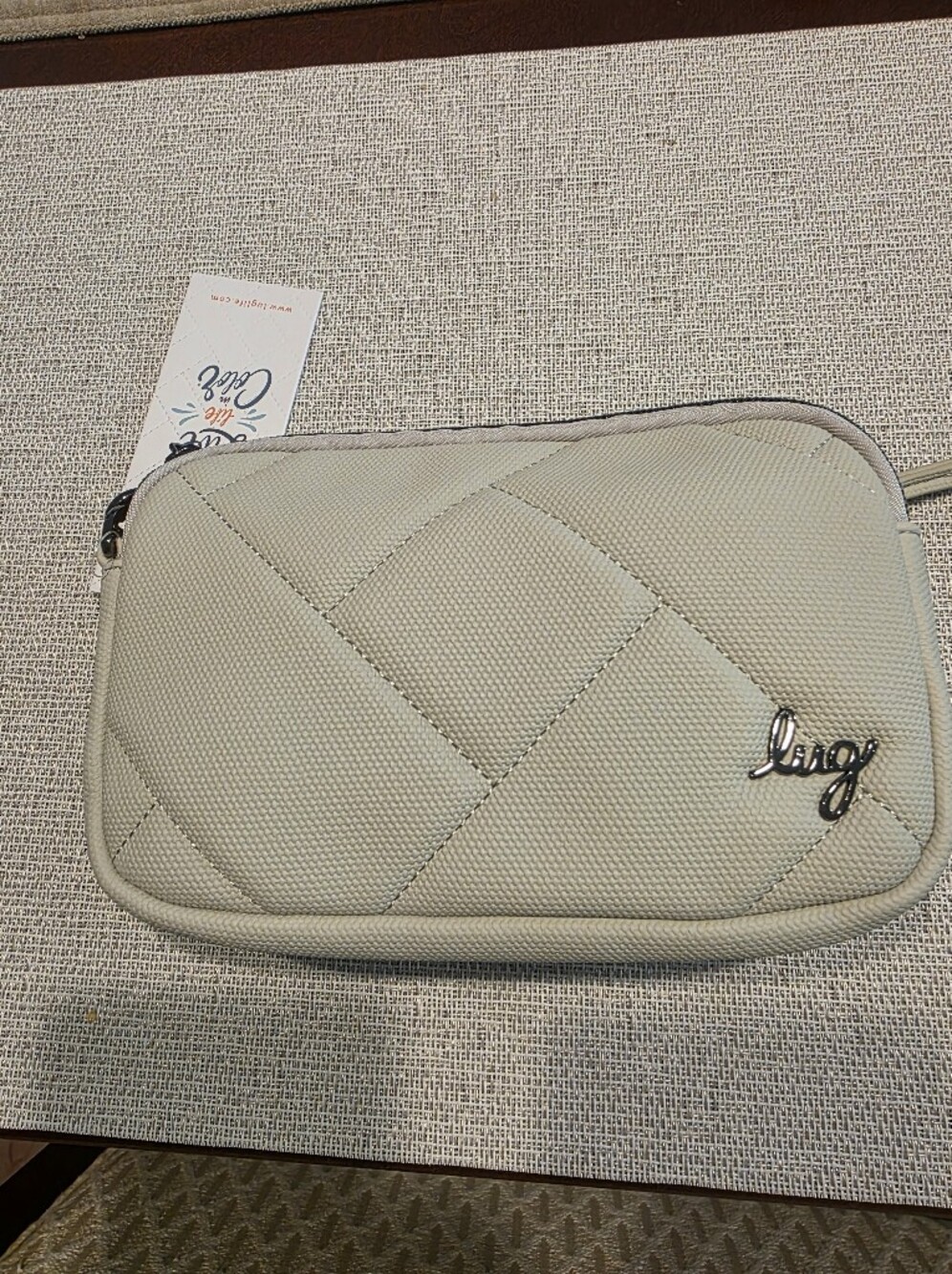 NWT- LUG- COUPE MATTE LUXE- PEBBLE